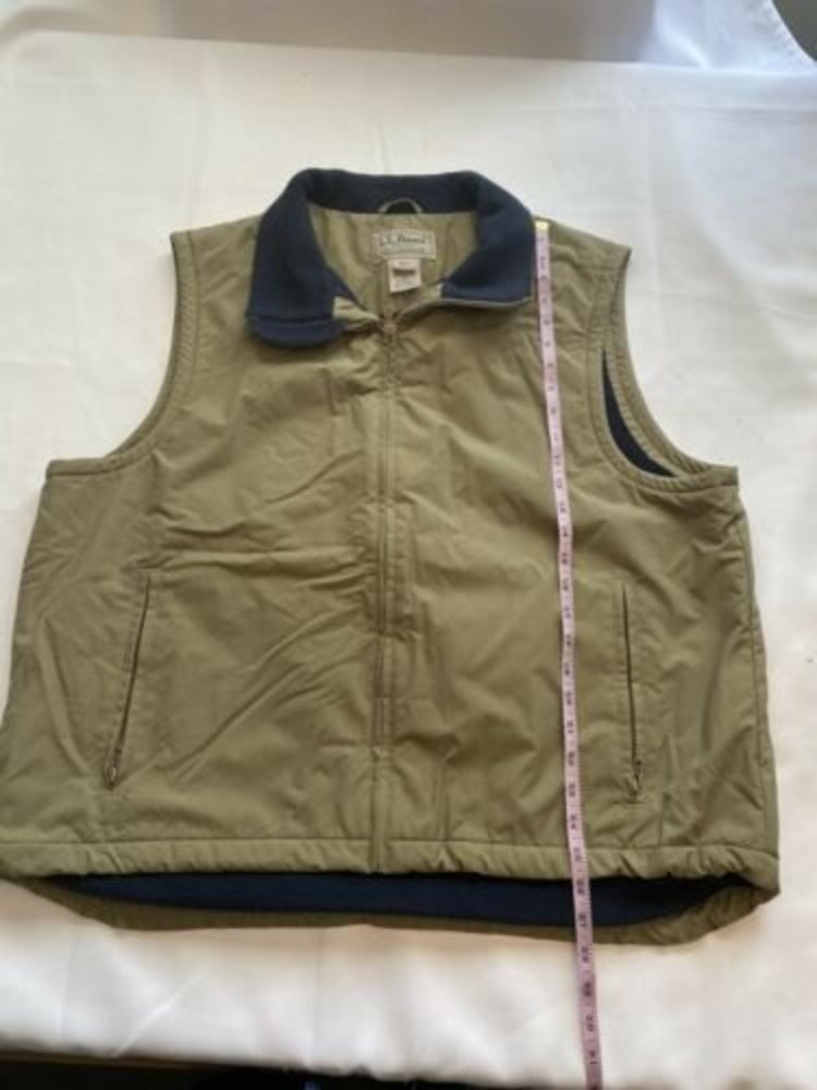 LL Bean Vest Men's Sz XL Khaki. Nylon Fleece Lined Sleeveless Outdoors Casual